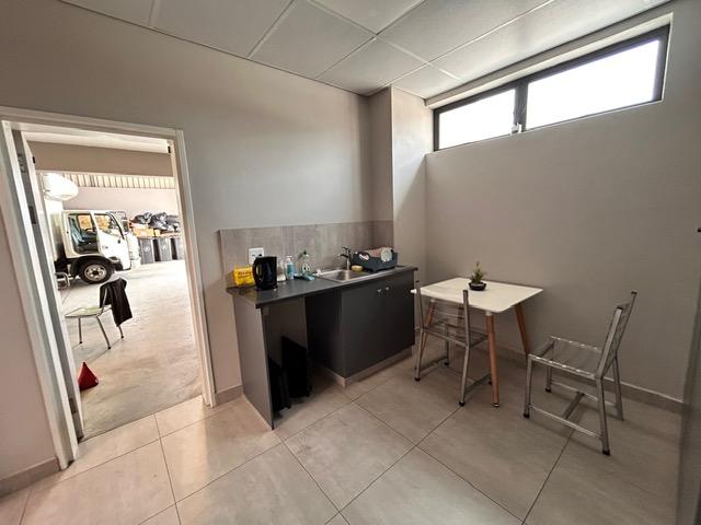 Commercial Property for Sale in Fairview Eastern Cape